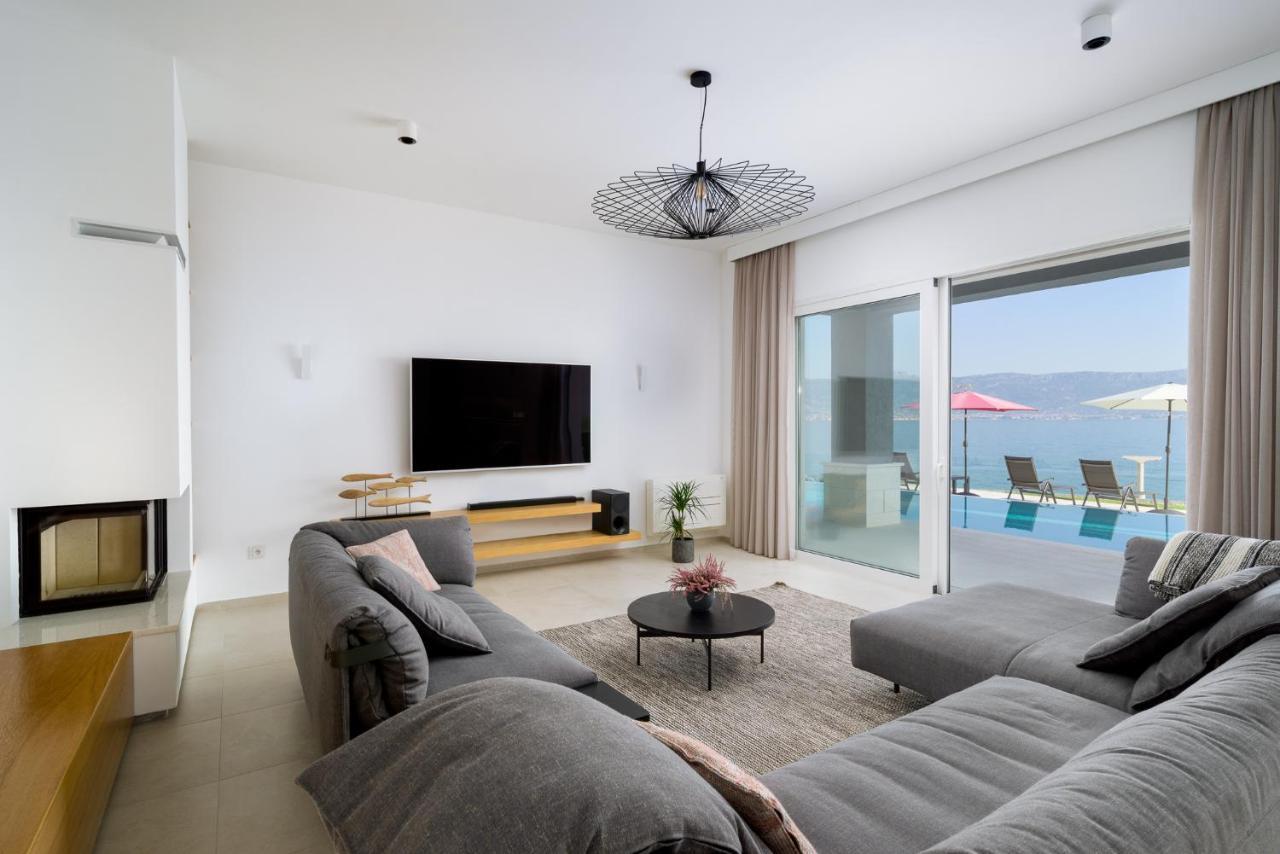 Acadia Beach Villas & Apartments Слатине Экстерьер фото