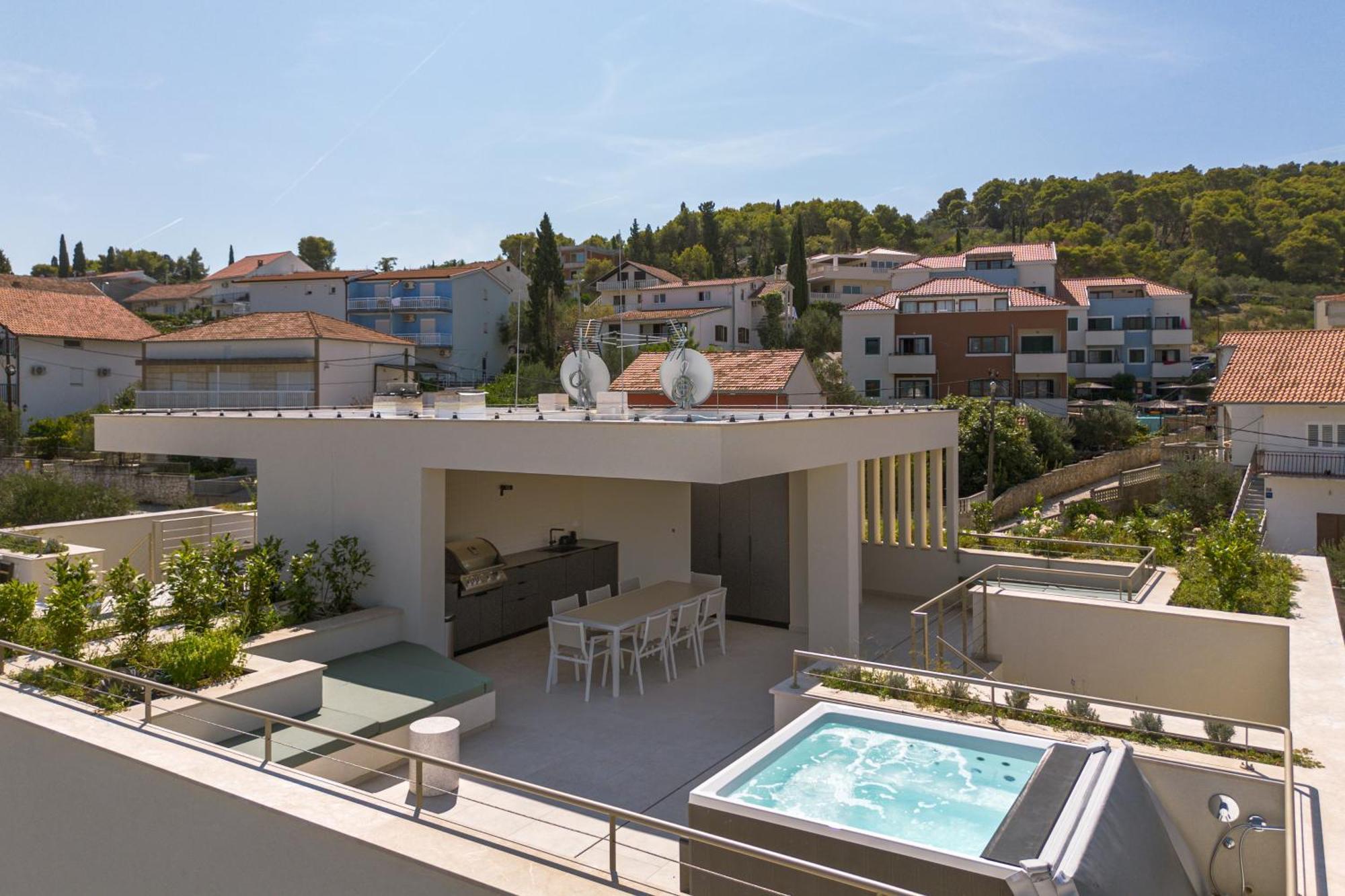 Acadia Beach Villas & Apartments Слатине Экстерьер фото