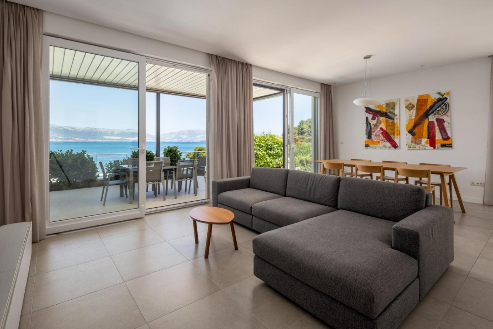 Acadia Beach Villas & Apartments Слатине Экстерьер фото
