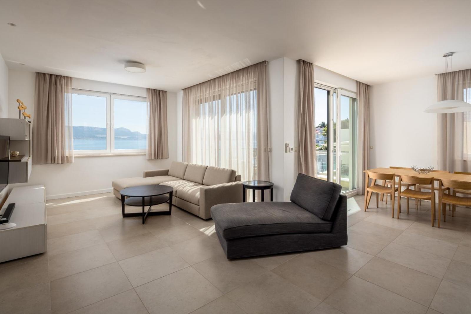 Acadia Beach Villas & Apartments Слатине Экстерьер фото